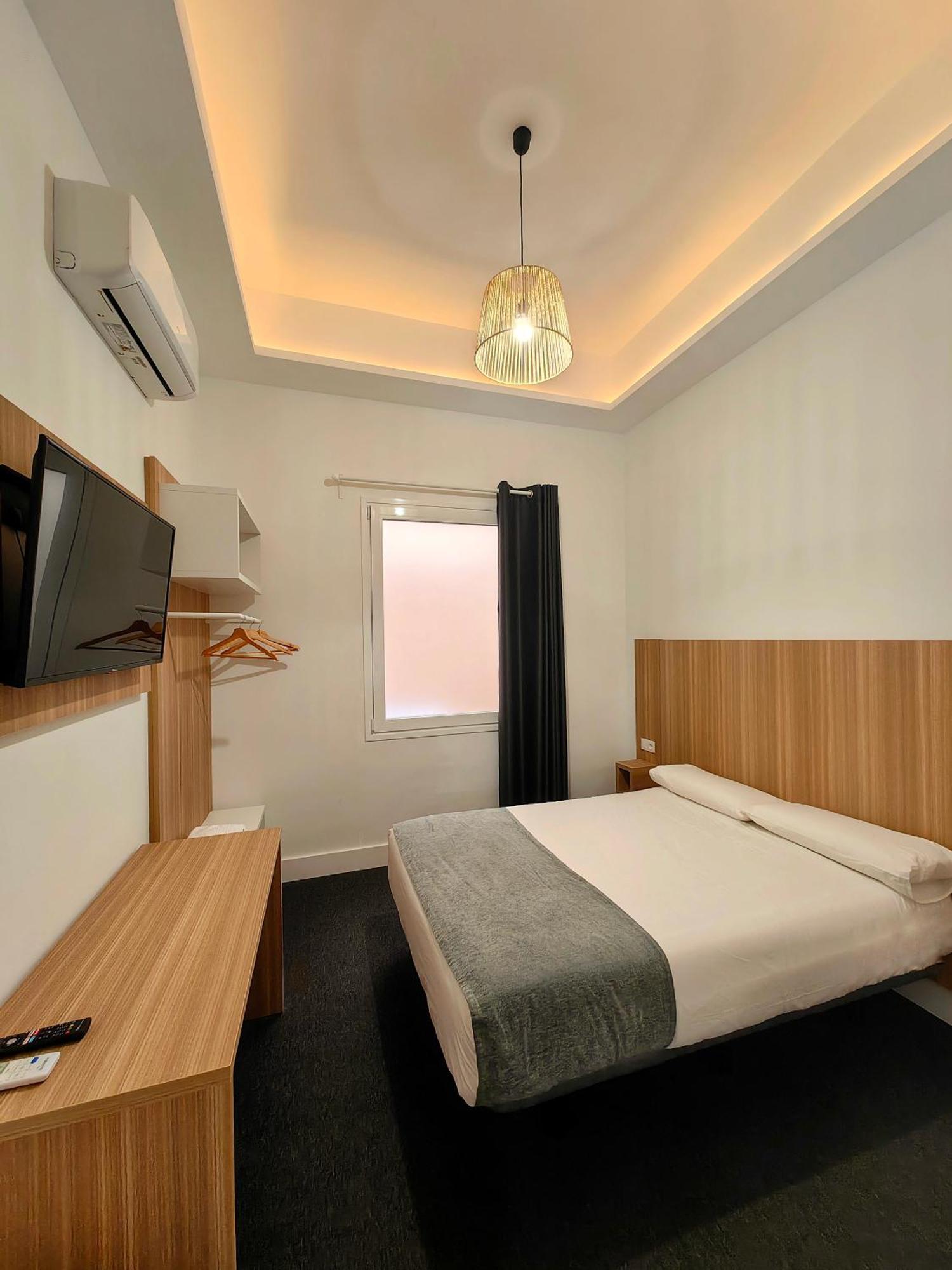 Hostel Siesta & Go Madrid Dış mekan fotoğraf