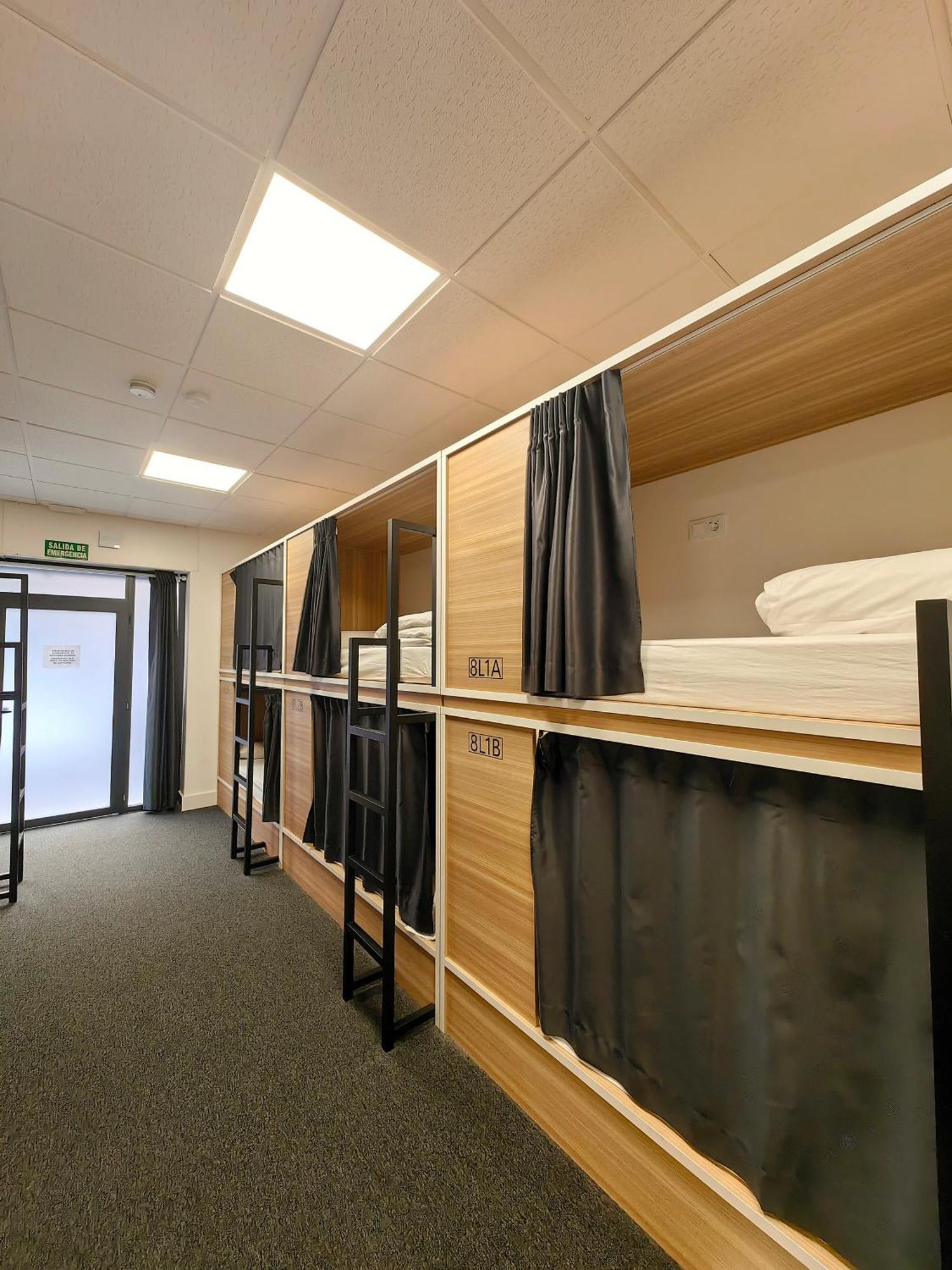 Hostel Siesta & Go Madrid Dış mekan fotoğraf